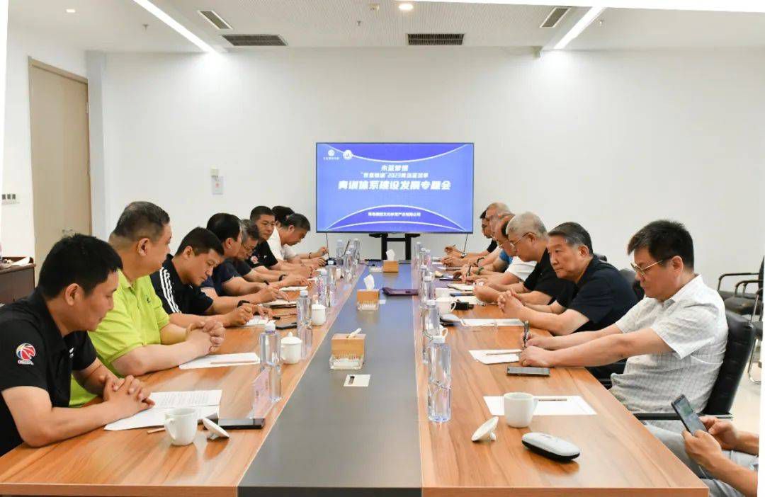 第71分钟，利物浦右路定位球开到禁区后点努涅斯跟上端射没打正部位。